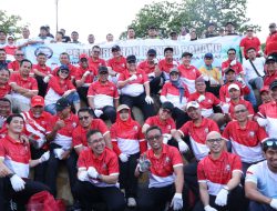 Ketua DPRD Sumbar Ajak Masyarakat Budayakan Kebersihan Lewat Aksi Bersih Pantai