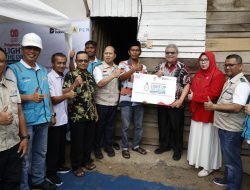 Ketua DPRD Sumbar Resmikan Penyalaan Listrik Gratis Bagi Warga Ulak Karang