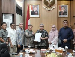 DPRD Sumbar Terima Dokumen Hasil Psikotes Calon Komisioner KPID Periode 2025–2028