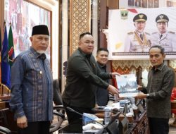 Rapat Paripurna DPRD Sumbar Bahas APBD 2026, Fraksi-Fraksi Sampaikan Kritik dan Masukan Tajam!