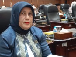 Warga Masih Gunakan Rakit, Endarmy Minta Jembatan Darurat Segera Dibangun